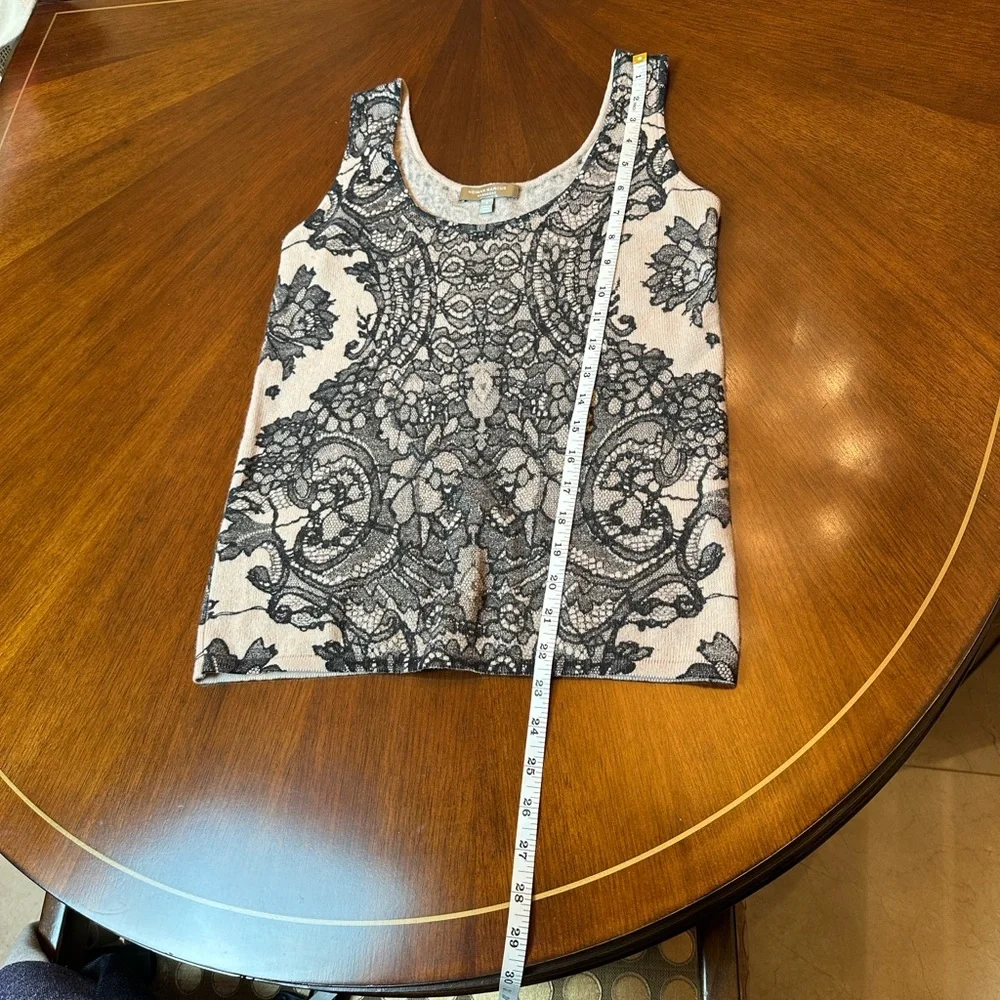 Neiman Marcus Cashmere Black and Cream Lace Design Top - Picture 7 of 8